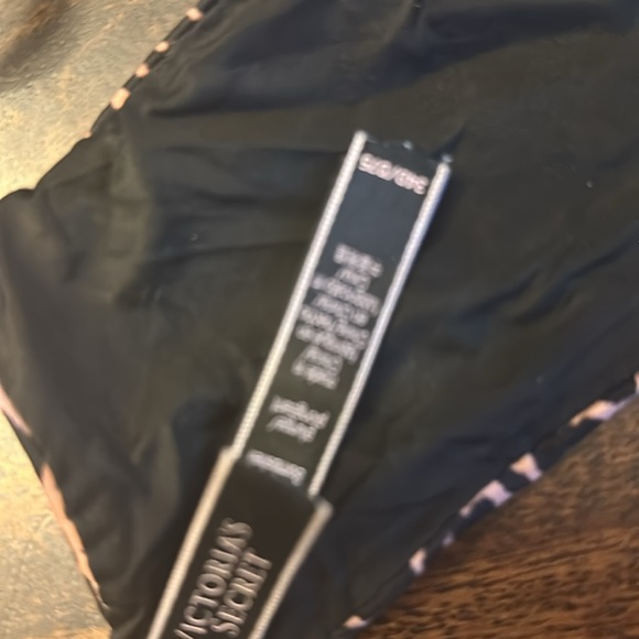 I only used it once and it's like new. - Picture 3 of 4